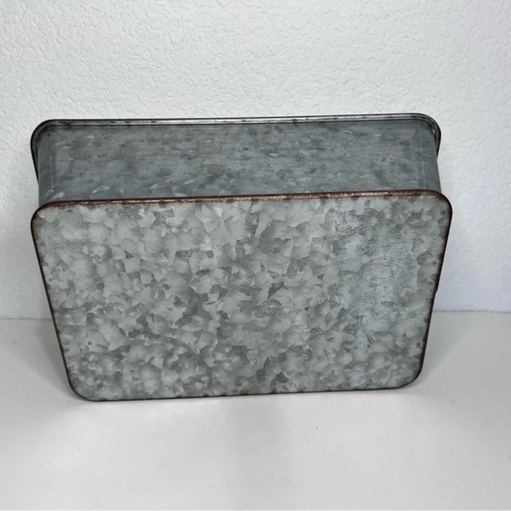 Farmhouse Countrycore Galvanized Metal Tin Storage Container with Handles